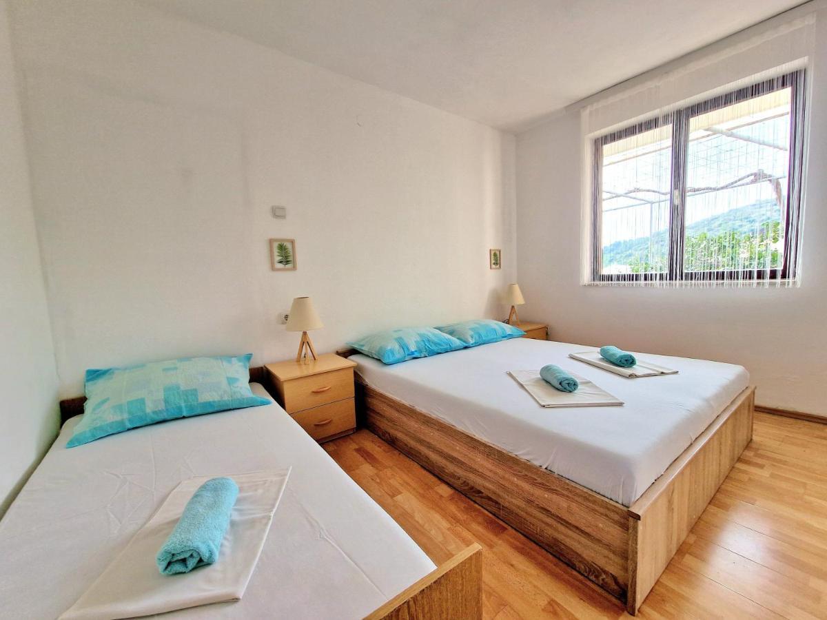 Apartments By The Sea Podaca, Makarska - 6874 エクステリア 写真